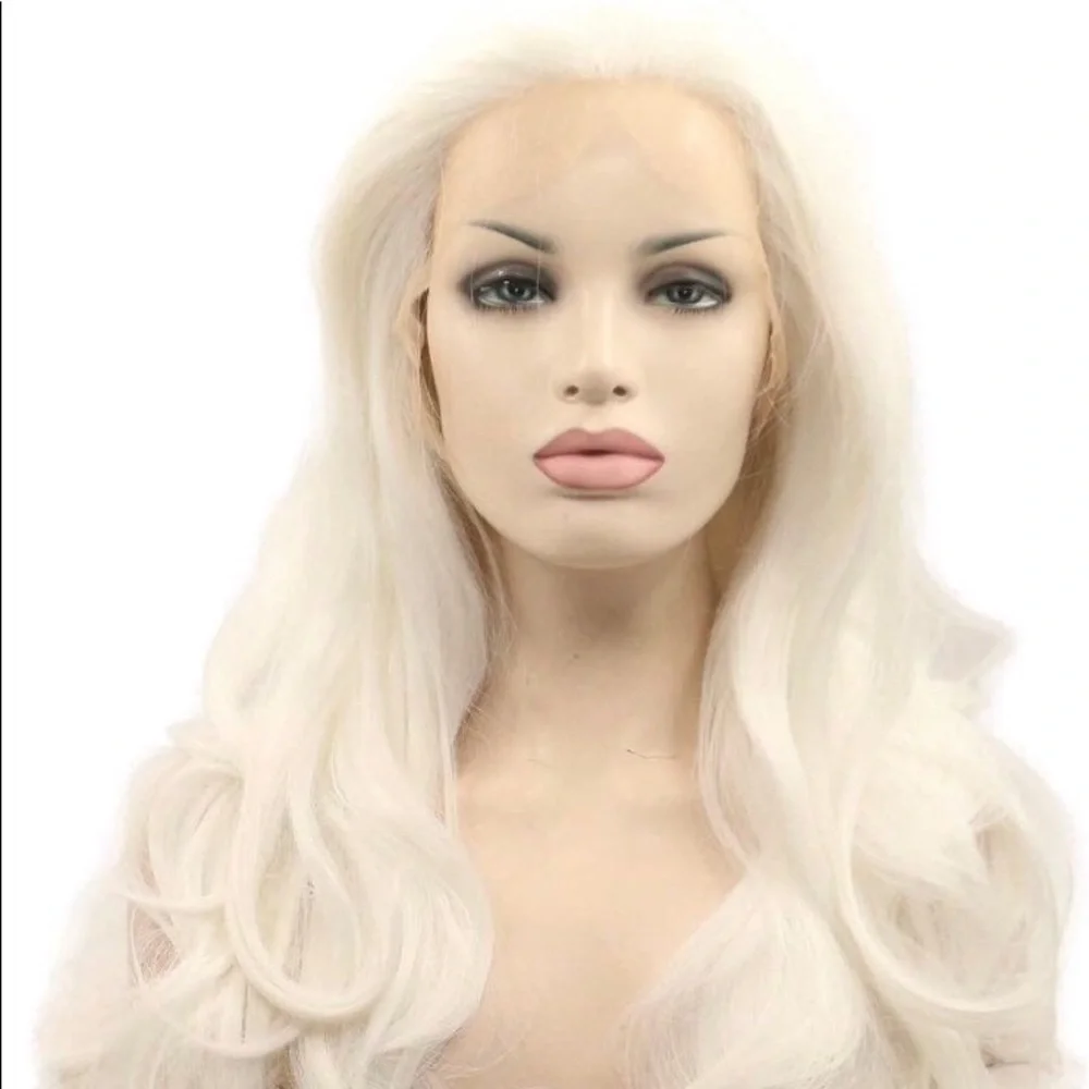 ✨24” PLATINUM BLONDE BODY WAVY LACE FRONT WIG *NEW